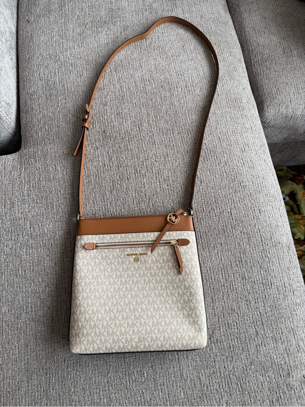 Michael Kors Signature MK Crossbody in Vanilla and Acorn Brown